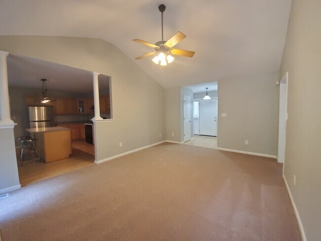 Building Photo - 426 Northview~ Sunset Ridge