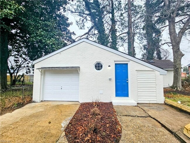 Building Photo - 947 Potomac Ave