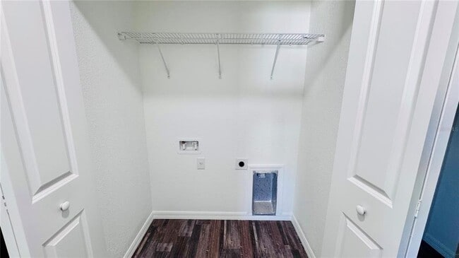 Building Photo - 27067 Washington St