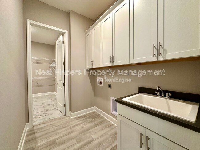 Building Photo - 11176 Engineering Way