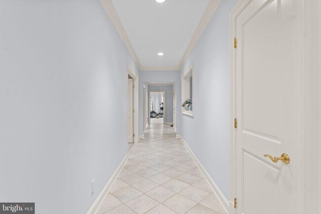 Building Photo - 8541 Old Dominion Dr