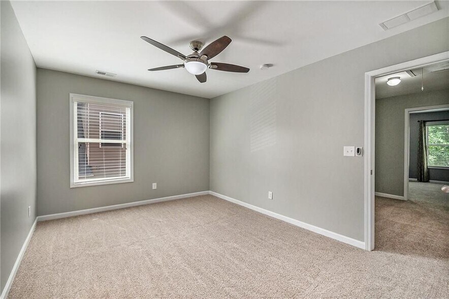 Building Photo - 1545 Shiloh Manor Ct