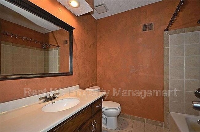 Building Photo - 1524 NE 99th St