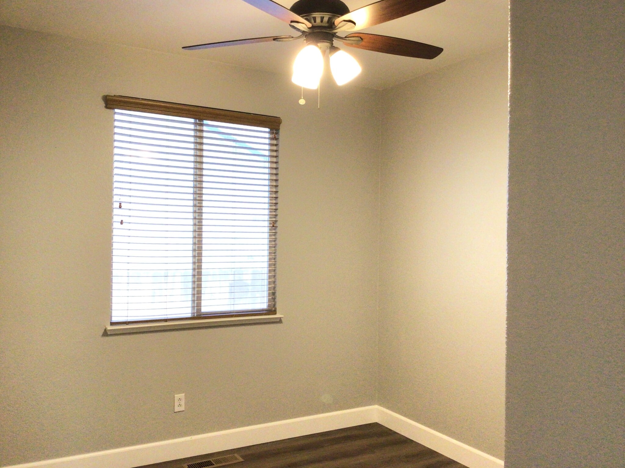 Building Photo - 5838 Rainier Peak Dr