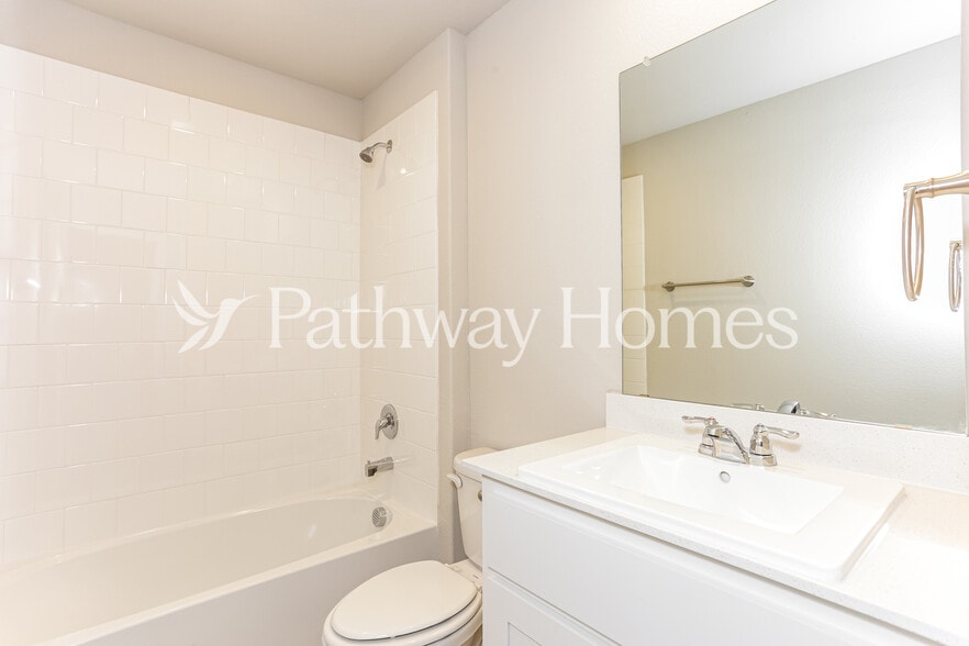 Building Photo - 8448 Hollymead Ln