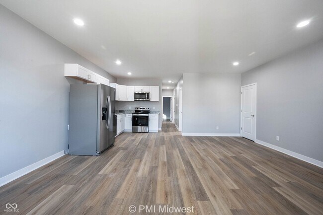 Building Photo - 224 W 28th St