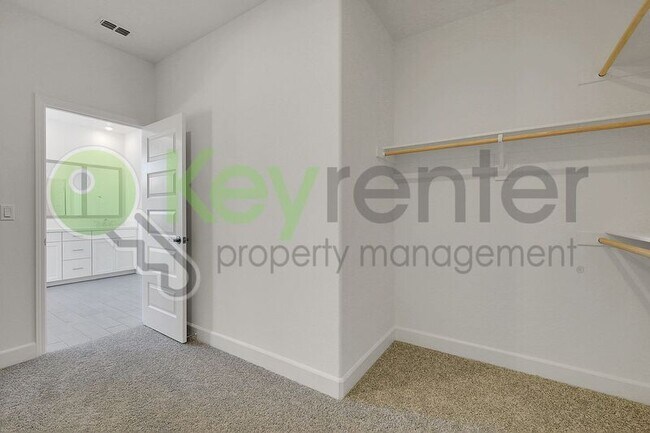 Building Photo - 4089 Flathead Dr