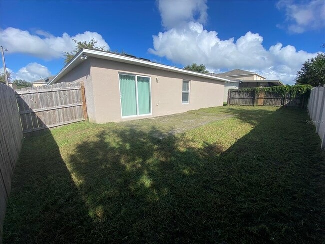 Building Photo - 2129 Aitkin Loop