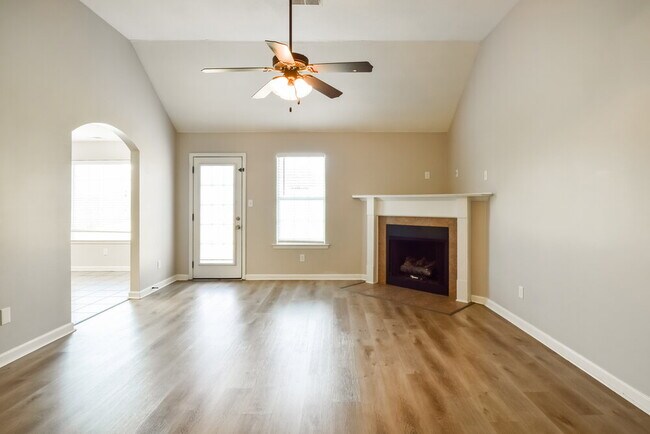 Building Photo - 9069 Gavin Dr