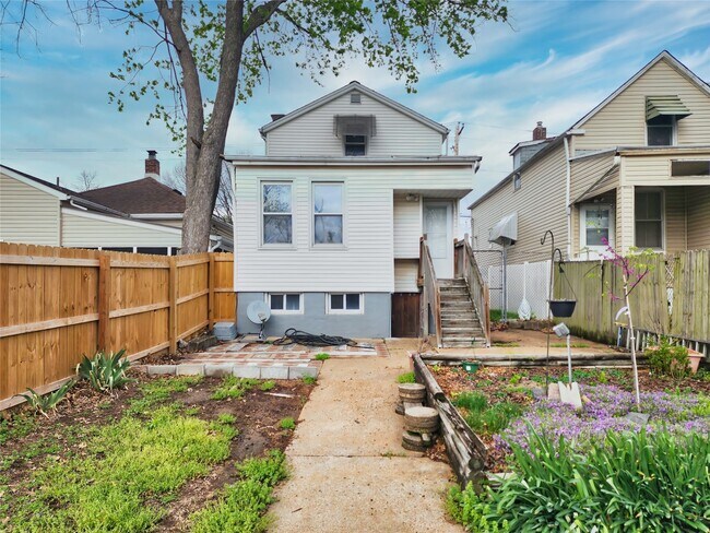 Building Photo - 4154 Schiller Pl