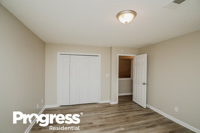 Building Photo - 340 Hermitage Ct