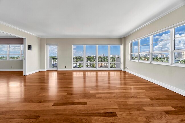 Building Photo - 2500 E Las Olas Blvd