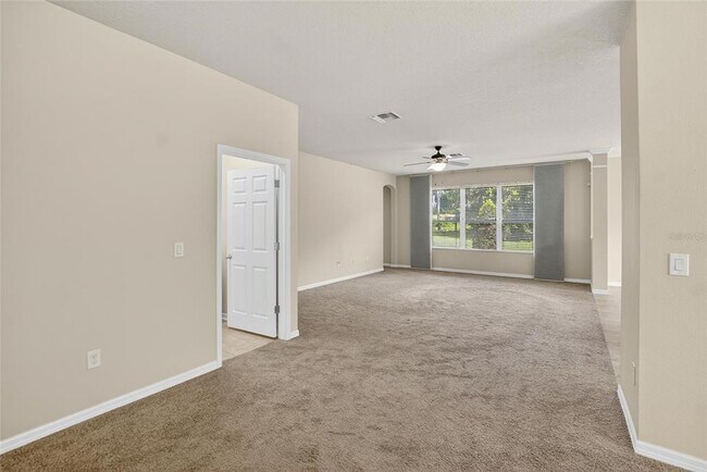 Building Photo - 15810 Starling Water Dr