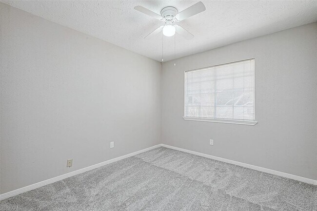 Building Photo - 4119 Mountain Peak Way