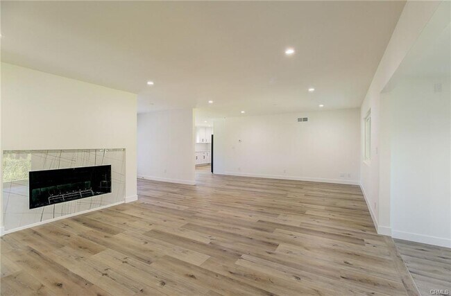 Building Photo - 11200 Jellico Ave