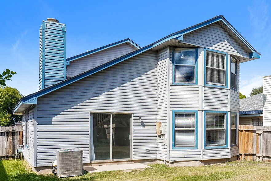 Building Photo - 5907 Beaconridge Dr