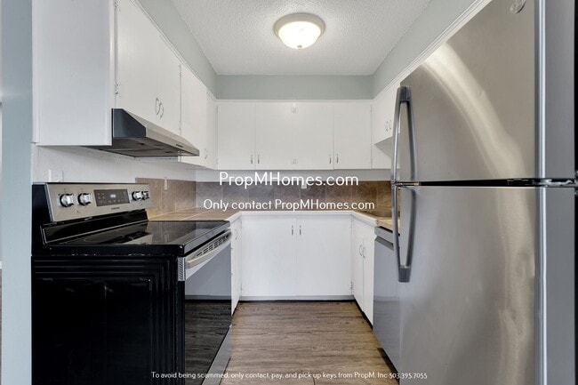 Building Photo - Charming Two Bedroom Unit in the Heart of ...