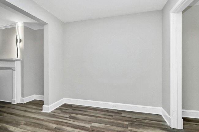 Building Photo - Beautifully Updated Duplex Near NoDa!!