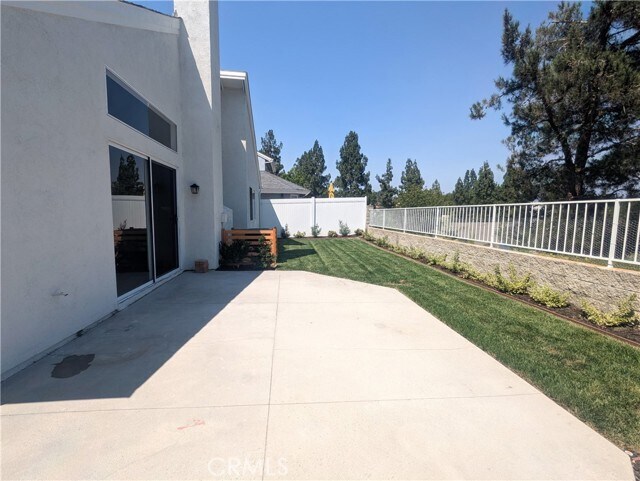 Building Photo - 6 Parkwood