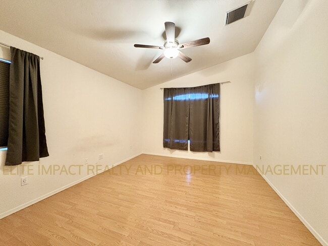 Building Photo - 7159 E Cherrywood St