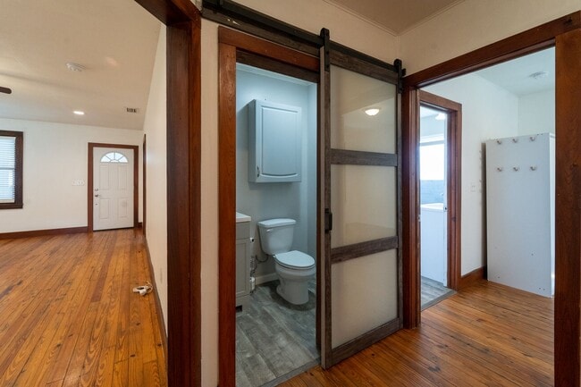Building Photo - 3/1.5 Downtown St. Augustine Home