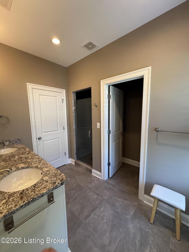 Building Photo - 6135 Mistflower Cir