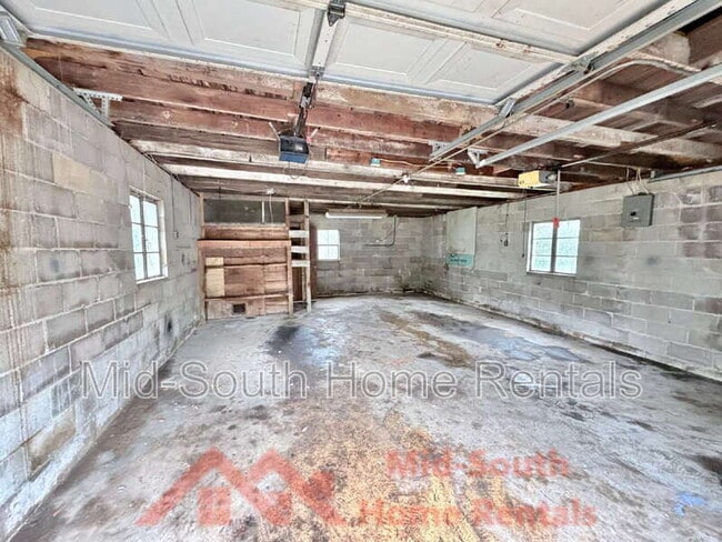 Building Photo - 3389 Cypress Rd