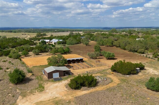 Building Photo - 294 Hidden Creek Dr