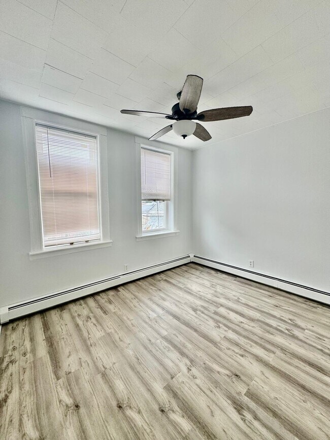 Building Photo - 51 66th St