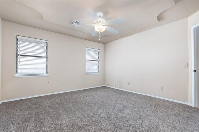Building Photo - 10304 Southridge Terrace