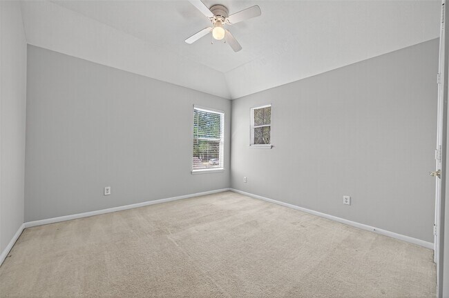 Building Photo - 16515 Cypress Thicket Dr