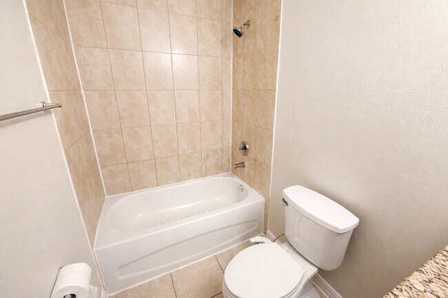 Building Photo - 315 Melissa Dr