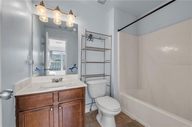 Building Photo - 1737 Liberty Pkwy NW