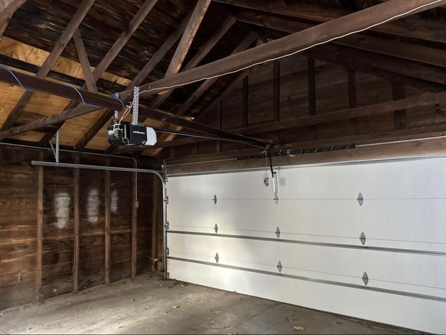 Building Photo - 2714 W Concordia Ave