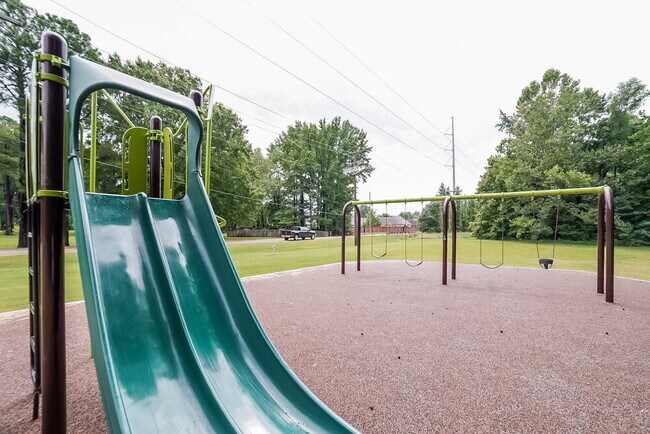 Building Photo - 4882 Graham Lake Dr