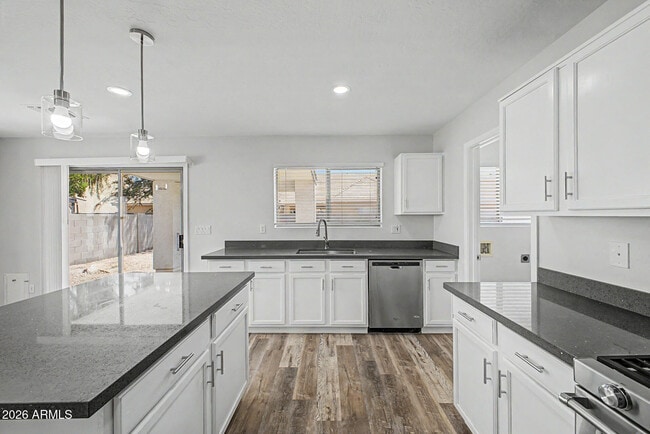 Building Photo - 2423 E Winged Foot Dr