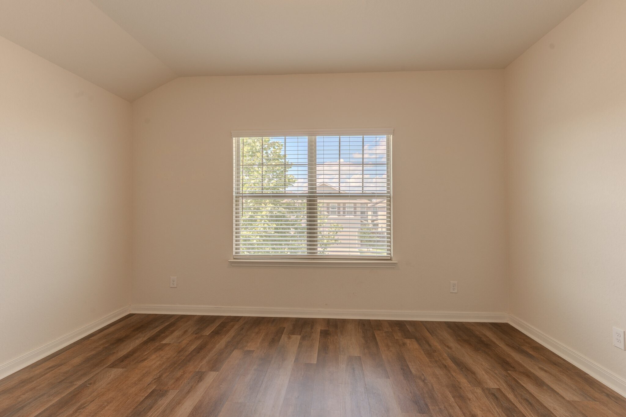 Building Photo - 10310 Candlewood Wy