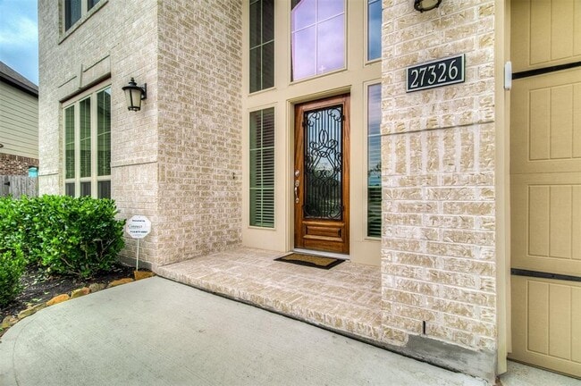 Building Photo - 27326 Walden Gulch Ln
