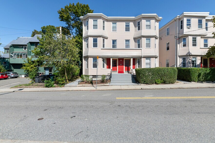 Building Photo - 4 Sherman St