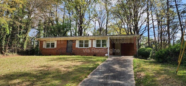 Building Photo - 804 Brookdale Dr SW