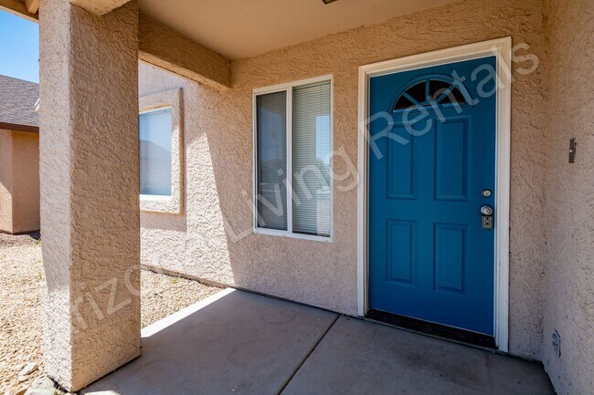 Building Photo - HUALAPAI MOUNTAIN FOOTHILLS HOME