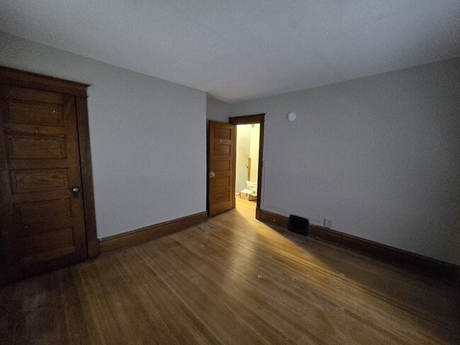 Building Photo - 349 17th St SE