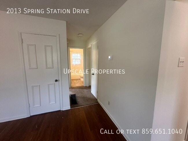 Building Photo - 2013 Spring Station Dr