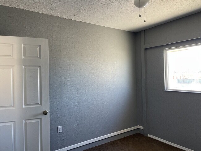 Building Photo - 8137 Staghorn Dr