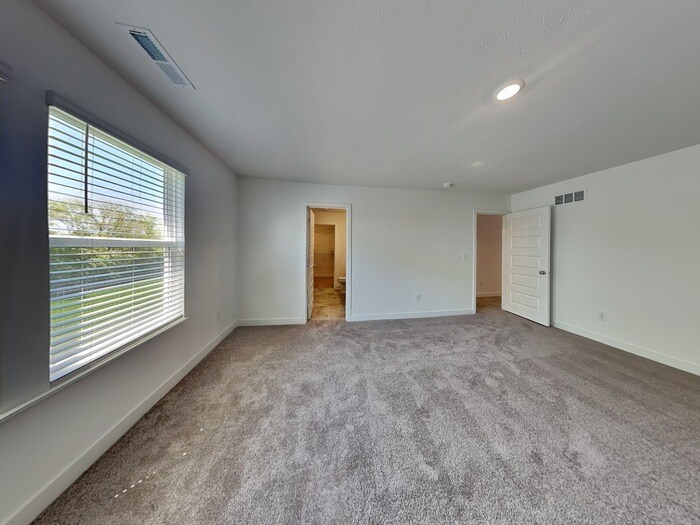 Building Photo - 4418 Laughter Ct