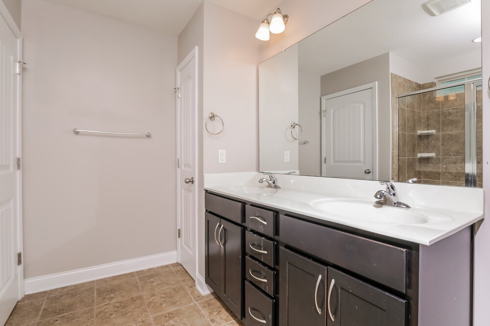 Building Photo - 3417 Snowberry Dr