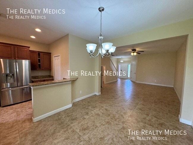 Building Photo - 2832 Adelaide Ct