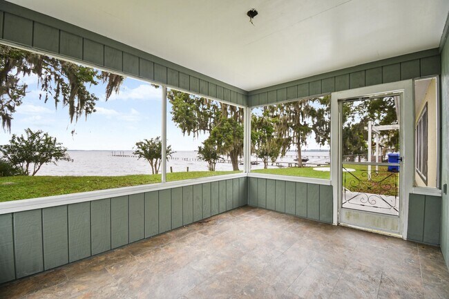 Building Photo - 125 CR 13 S