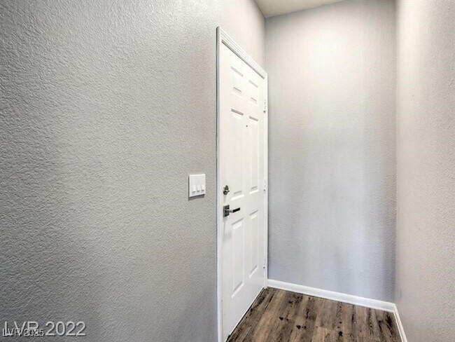 Building Photo - 7119 S Durango Dr