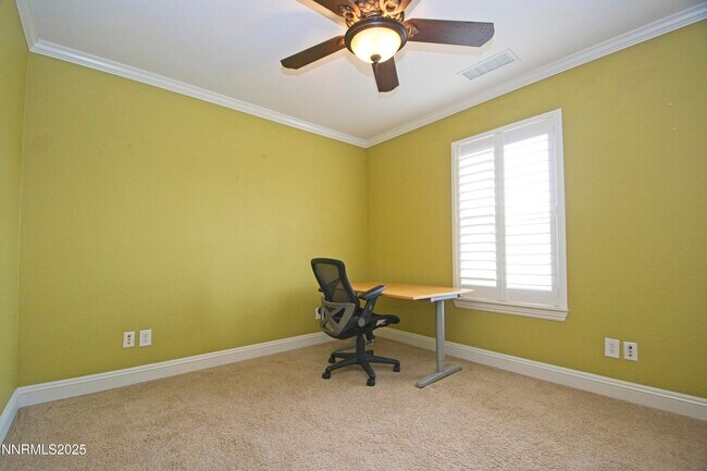 Building Photo - 4920 High Pass Dr